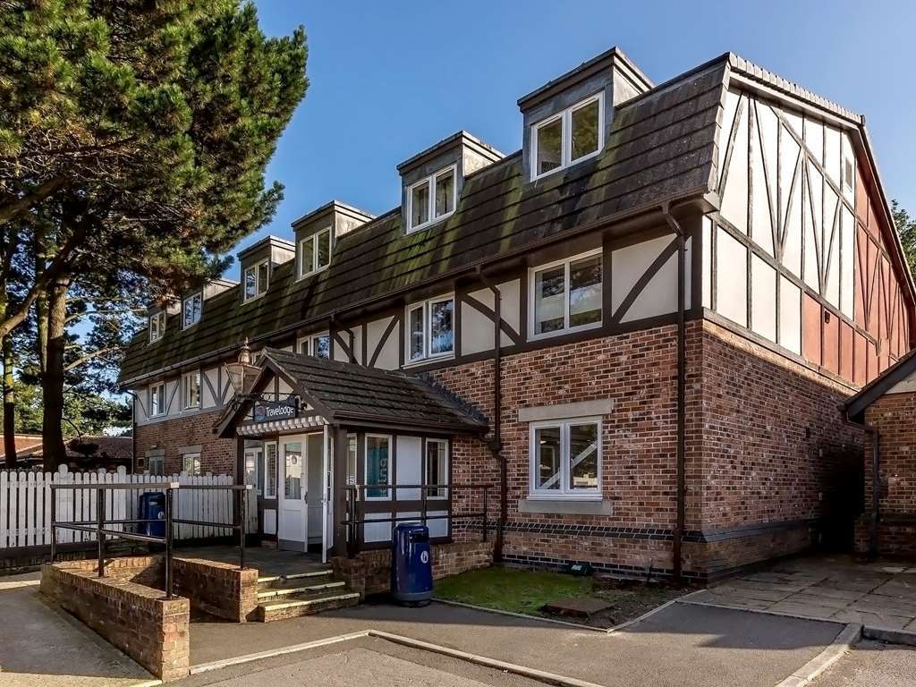 Travelodge Bournemouth Cooper Dean Ngoại thất bức ảnh